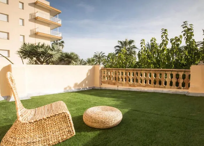 2 - House2 Garden In Front Of The - Ferrari Land Apartamento Salou