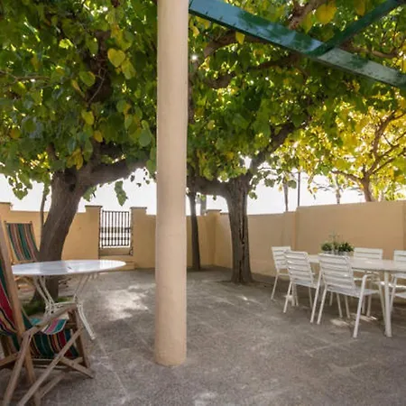 2 - House2 Garden In Front Of The - Ferrari Land Salou